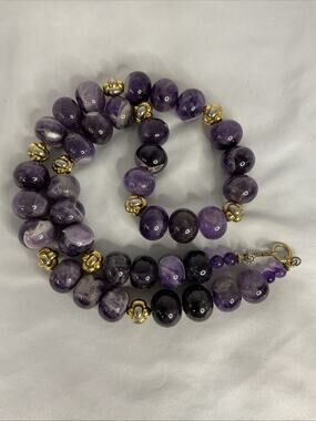 VTG VINTAGE LARGE PURPLE AMETHYST 15mm BEADS GOLD TONE NECKLACE 16 IN